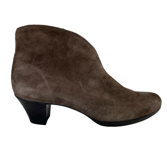 Munro Robyn Suede Ankle Boot, Brown, 9.5 - Picture 1 of 11